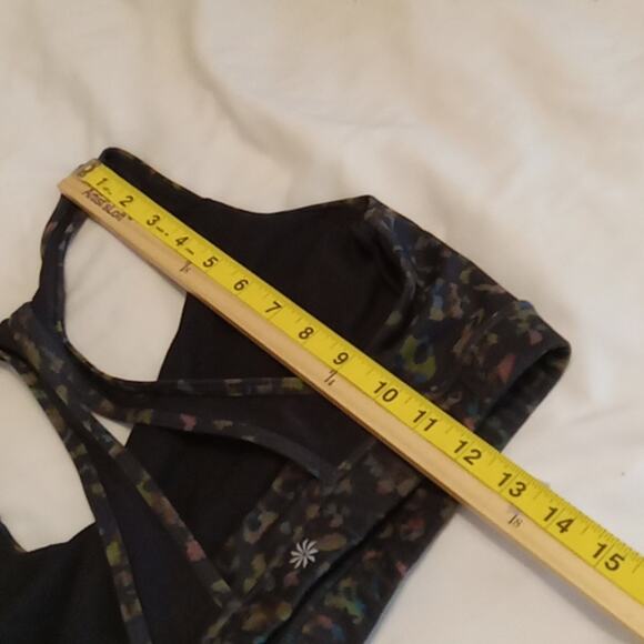 Athleta multicolored cheetah print Medium sports bra. Activewear, Comfy, Cute - Picture 7 of 8